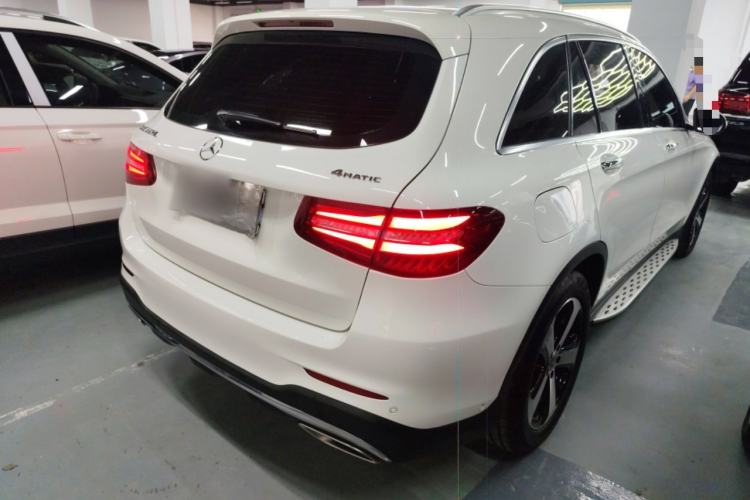 Used Mercedes-Benz GLC 2019 Facelift GLC 260 L 4MATIC Luxury Model Rear Right 45 Deg
