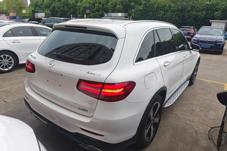 Used Mercedes-Benz GLC 2019 Facelift GLC 260 L 4MATIC Luxury Model Rear Right 45 Deg