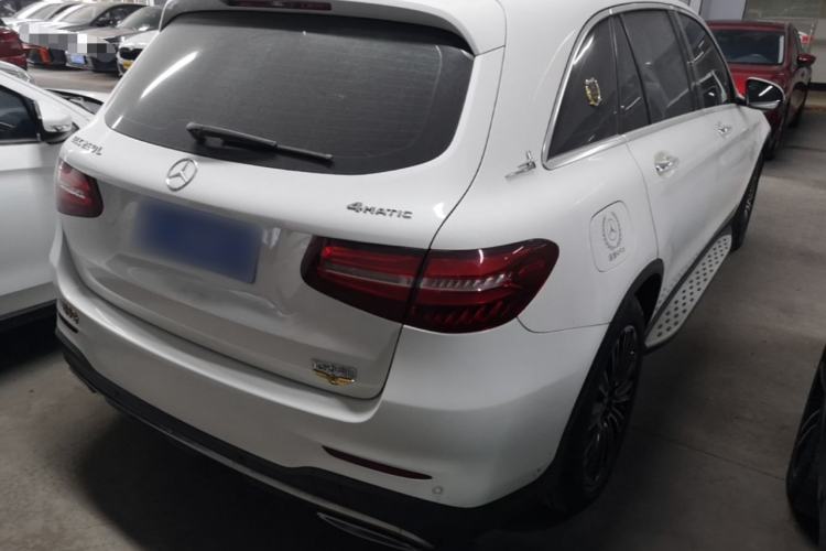 Used Mercedes-Benz GLC 2019 GLC 260 L 4MATIC Dynamic Model Rear Right 45 Deg