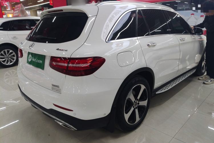 Used Mercedes-Benz GLC 2019 Facelift GLC 260 L 4MATIC Luxury Model Rear Right 45 Deg