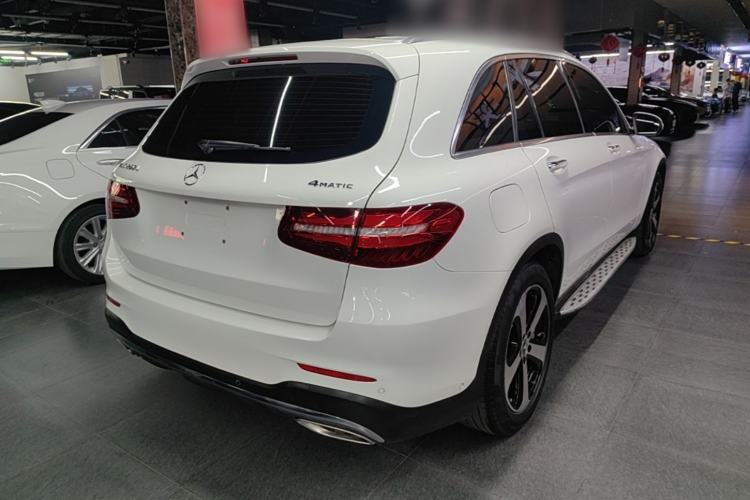 Used Mercedes-Benz GLC 2019 Facelift GLC 260 L 4MATIC Luxury Model Rear Right 45 Deg