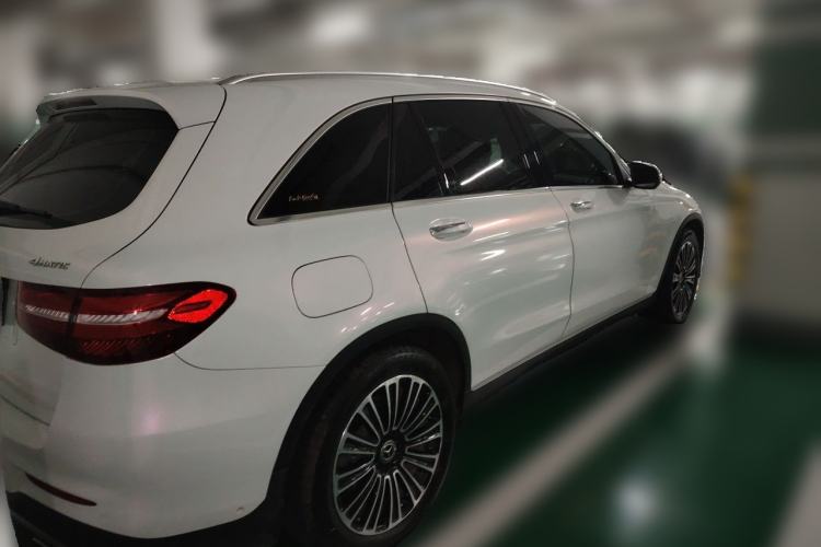 Used Mercedes-Benz GLC 2019 GLC 260 L 4MATIC Dynamic Model Rear Right 45 Deg