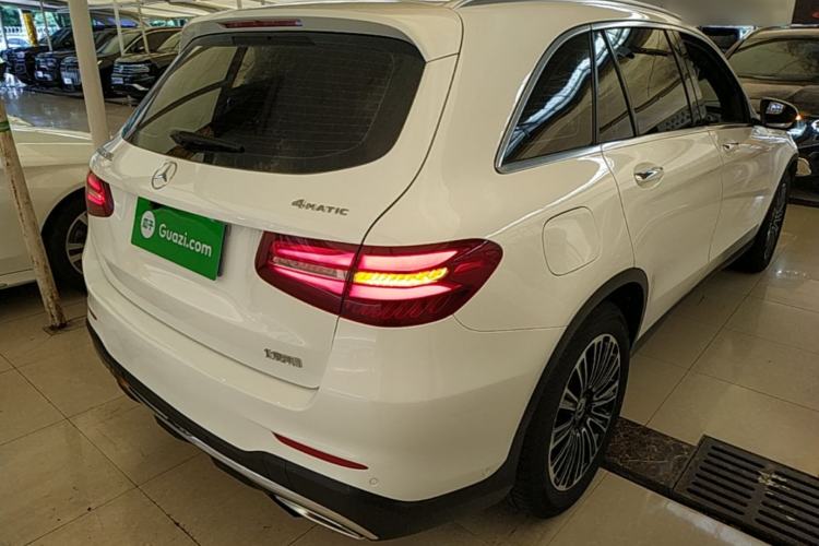 Used Mercedes-Benz GLC 2019 GLC 260 L 4MATIC Dynamic Model Rear Right 45 Deg