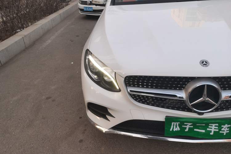 Used Mercedes-Benz GLC 2019 GLC 300 L 4MATIC Dynamic Model Right Front Headlight