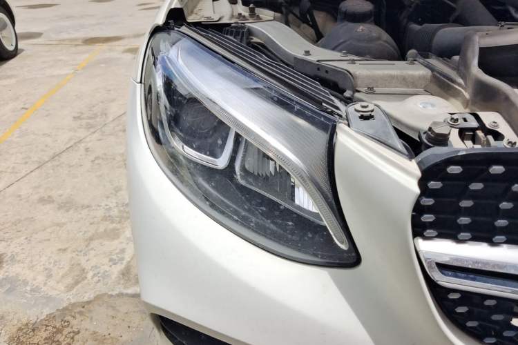 Used Mercedes-Benz GLC 2019 GLC 260 L 4MATIC Dynamic Model Right Front Headlight