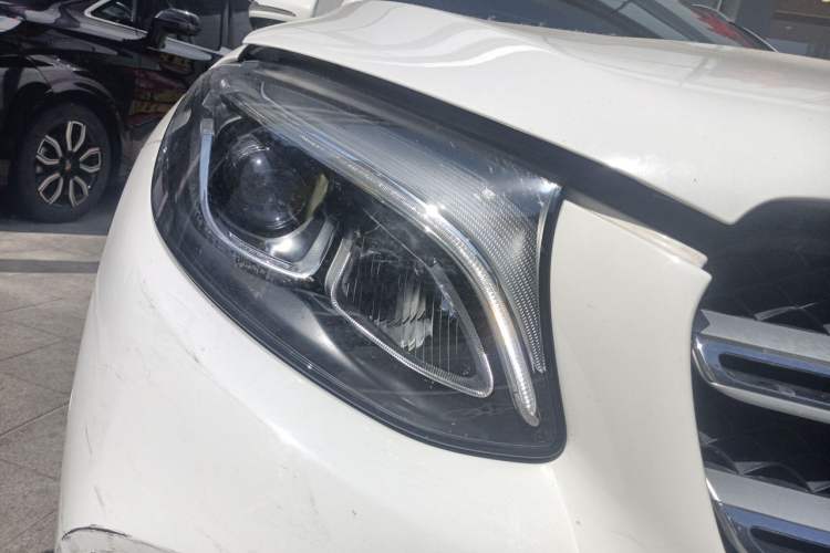 Used Mercedes-Benz GLC 2019 GLC 260 L 4MATIC Luxury Model Right Front Headlight