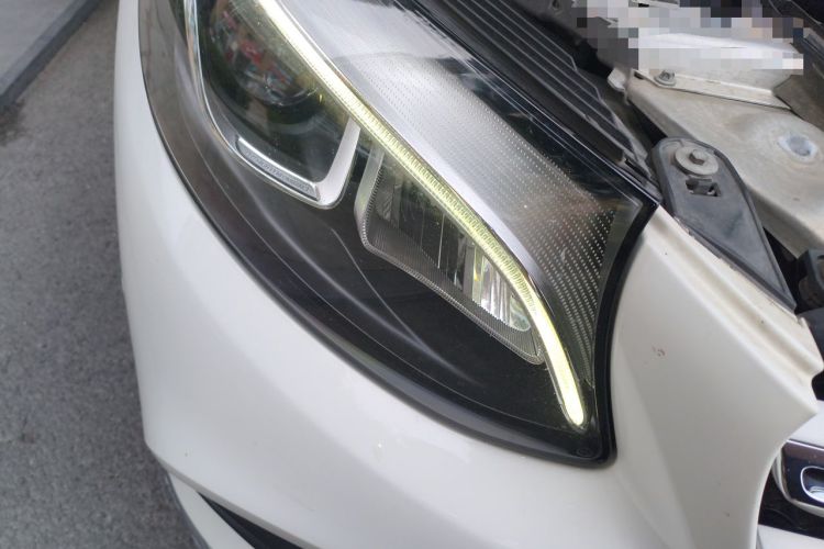 Used Mercedes-Benz GLC 2019 GLC 260 L 4MATIC Dynamic Model Right Front Headlight