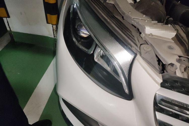 Used Mercedes-Benz GLC 2019 GLC 260 L 4MATIC Dynamic Model Right Front Headlight
