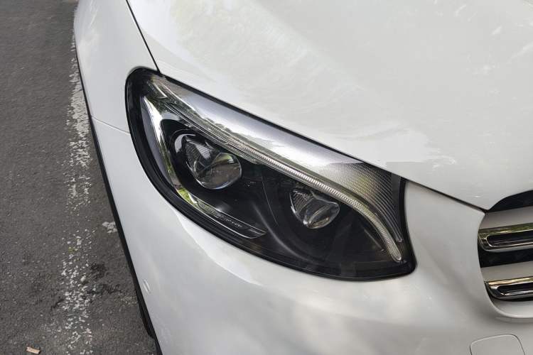 Used Mercedes-Benz GLC 2019 GLC 300 L 4MATIC Dynamic Model Right Front Headlight
