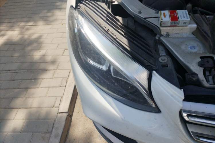 Used Mercedes-Benz GLC 2019 GLC 260 L 4MATIC Dynamic Model Right Front Headlight