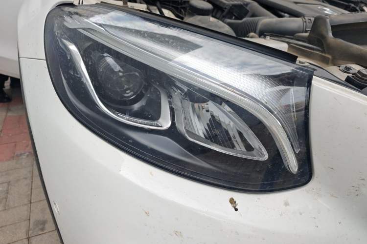 Used Mercedes-Benz GLC 2019 GLC 260 L 4MATIC Luxury Model Right Front Headlight