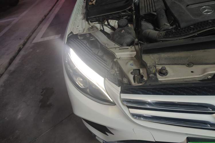 Used Mercedes-Benz GLC 2019 GLC 300 L 4MATIC Dynamic Model Right Front Headlight