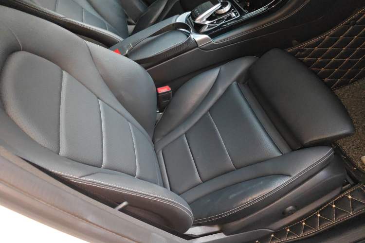 Used Mercedes-Benz GLC 2019 GLC 200 L 4MATIC Right Front Seat