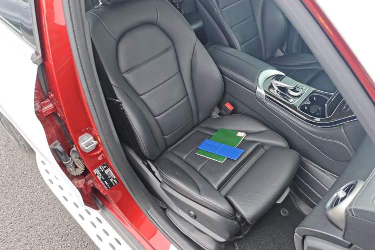 Used Mercedes-Benz GLC 2019 GLC 260 L 4MATIC Dynamic Model Right Front Seat