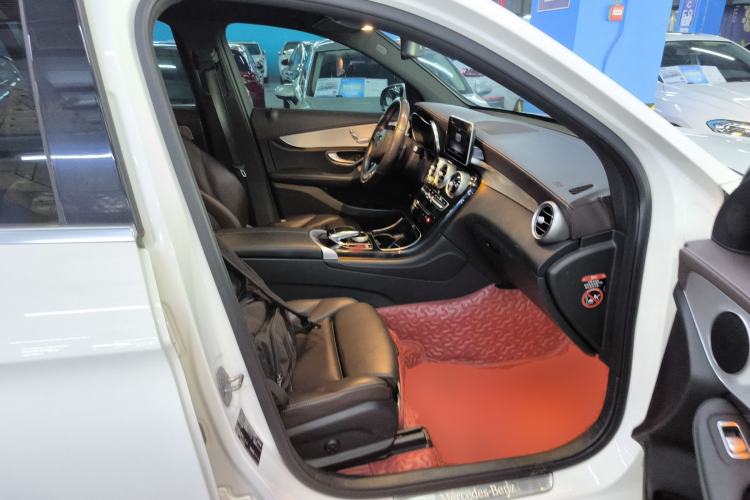Used Mercedes-Benz GLC 2019 GLC 200 L 4MATIC Right Front Seat