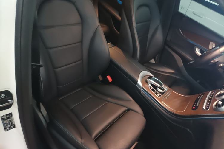 Used Mercedes-Benz GLC 2019 GLC 300 L 4MATIC Dynamic Model Right Front Seat