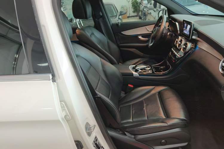 Used Mercedes-Benz GLC 2019 GLC 200 L 4MATIC Right Front Seat