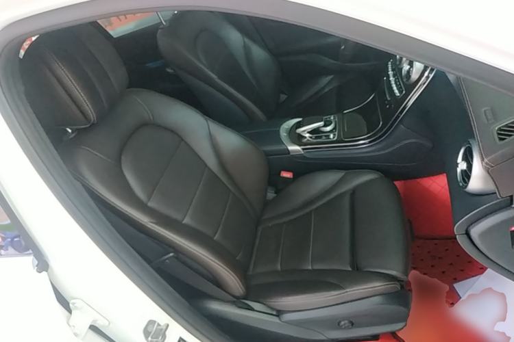 Used Mercedes-Benz GLC 2019 Facelift GLC 260 L 4MATIC Luxury Model Right Front Seat