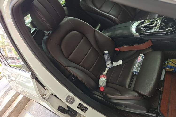 Used Mercedes-Benz GLC 2019 GLC 260 L 4MATIC Dynamic Model Right Front Seat