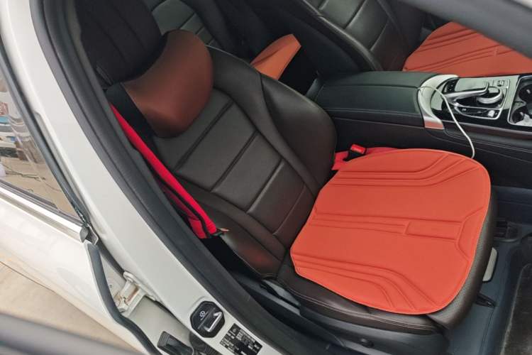 Used Mercedes-Benz GLC 2019 GLC 200 L 4MATIC Right Front Seat