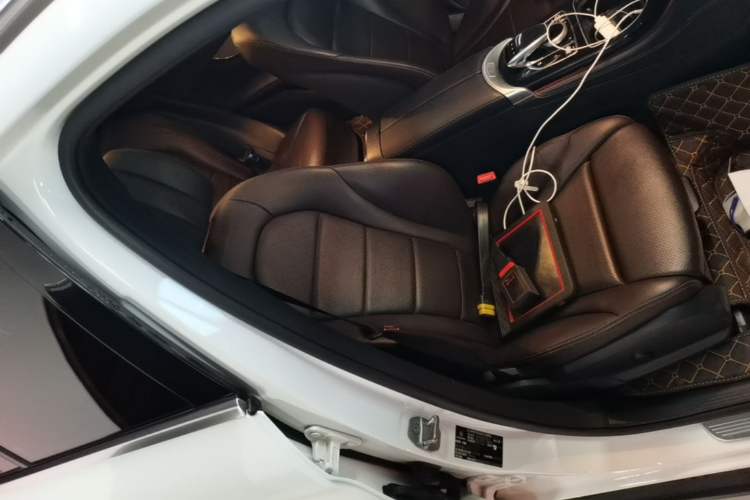 Used Mercedes-Benz GLC 2019 GLC 200 L 4MATIC Right Front Seat