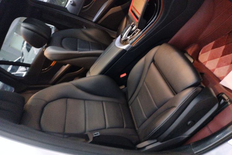 Used Mercedes-Benz GLC 2019 GLC 260 L 4MATIC Dynamic Model Right Front Seat