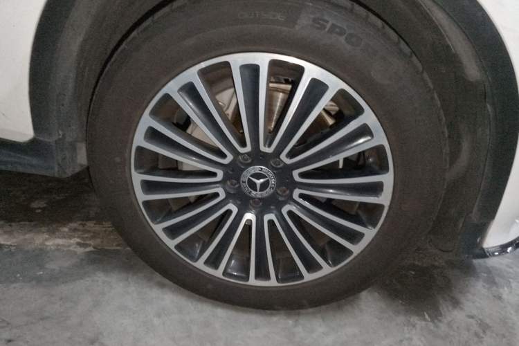 Used Mercedes-Benz GLC 2019 GLC 260 L 4MATIC Dynamic Model Right Front Wheel Hub