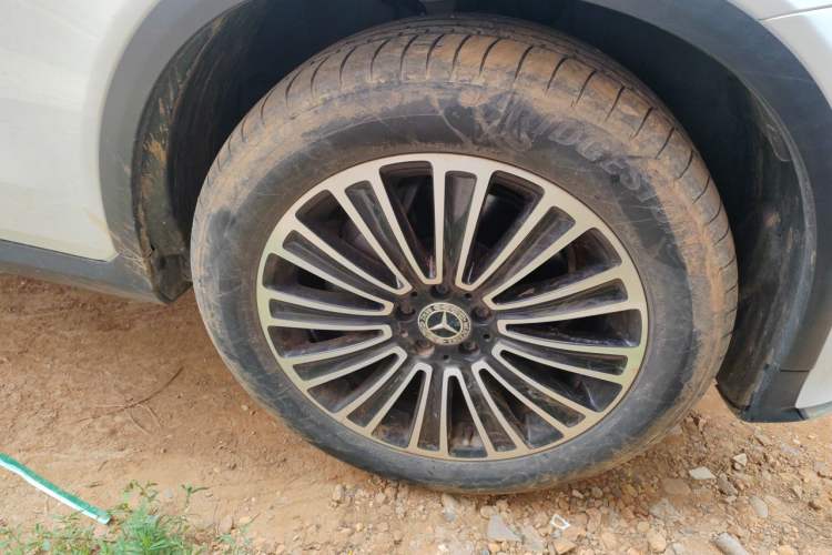 Used Mercedes-Benz GLC 2019 GLC 260 L 4MATIC Dynamic Model Right Front Wheel Hub