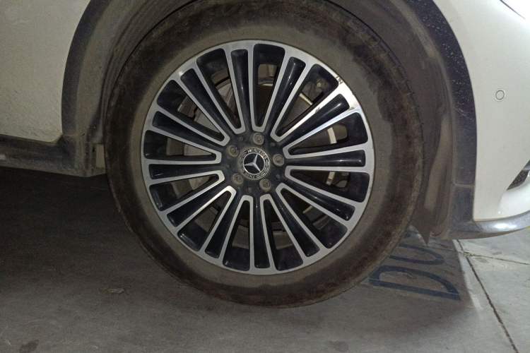 Used Mercedes-Benz GLC 2019 GLC 260 L 4MATIC Dynamic Model Right Front Wheel Hub