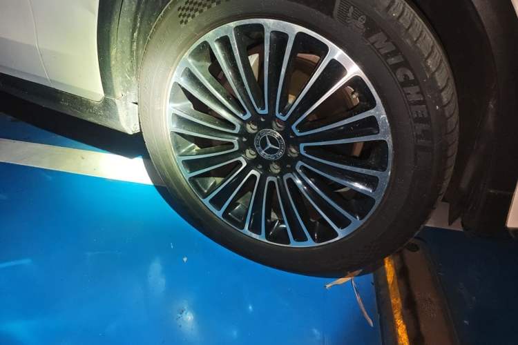 Used Mercedes-Benz GLC 2019 GLC 260 L 4MATIC Dynamic Model Right Front Wheel Hub