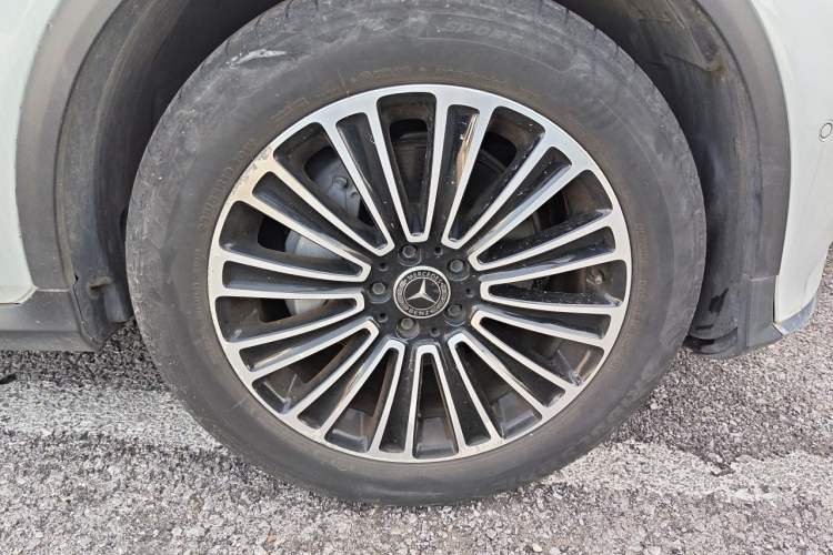 Used Mercedes-Benz GLC 2019 GLC 260 L 4MATIC Dynamic Model Right Front Wheel Hub