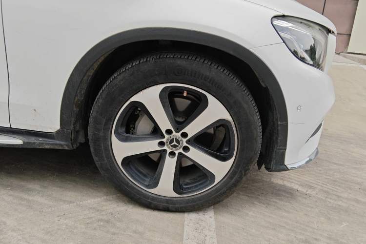 Used Mercedes-Benz GLC 2019 Facelift GLC 260 L 4MATIC Luxury Model Right Front Wheel Hub