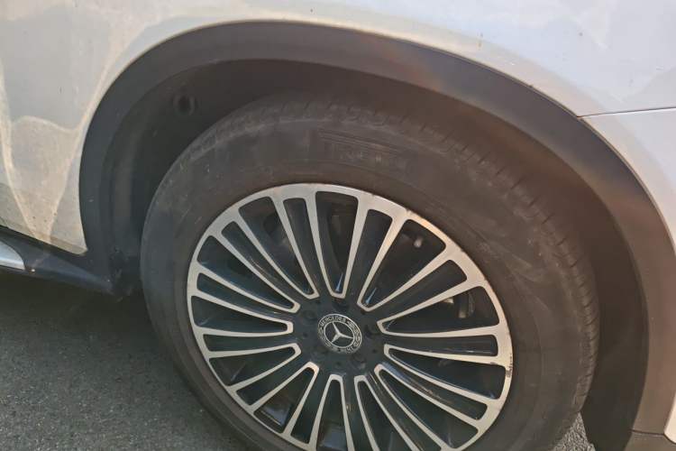 Used Mercedes-Benz GLC 2019 GLC 200 L 4MATIC Right Front Wheel Hub