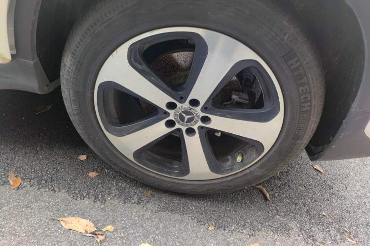 Used Mercedes-Benz GLC 2019 Facelift GLC 260 L 4MATIC Luxury Model Right Front Wheel Hub