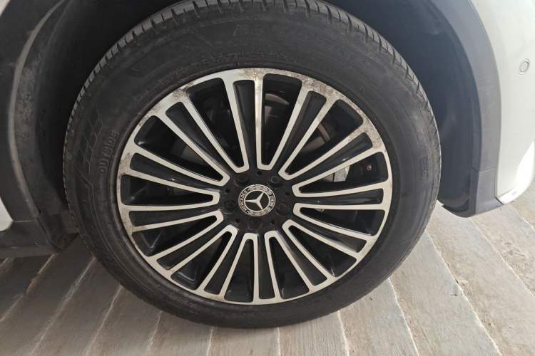 Used Mercedes-Benz GLC 2019 GLC 260 L 4MATIC Dynamic Model Right Front Wheel Hub