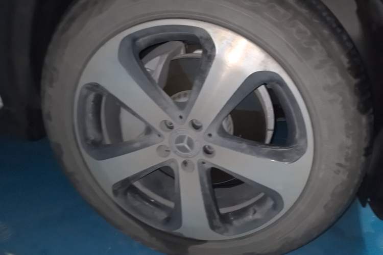 Used Mercedes-Benz GLC 2019 GLC 260 L 4MATIC Luxury Model Right Front Wheel Hub