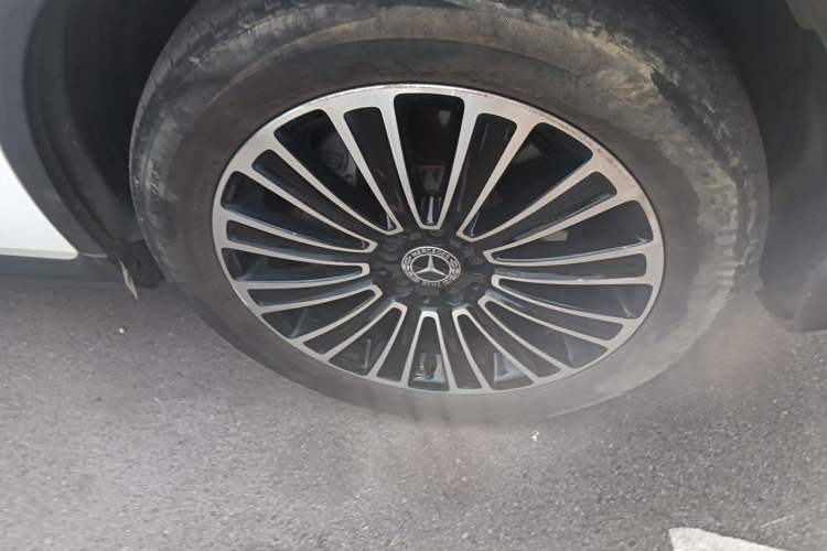 Used Mercedes-Benz GLC 2019 GLC 260 L 4MATIC Dynamic Model Right Front Wheel Hub