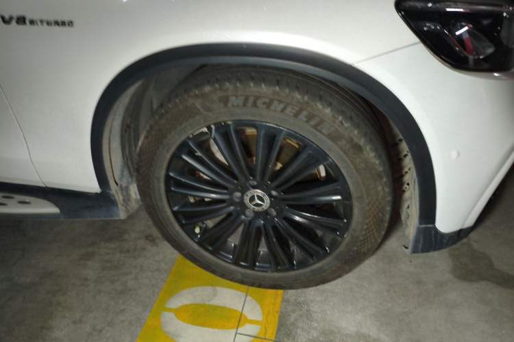 Used Mercedes-Benz GLC 2019 GLC 200 L 4MATIC Right Front Wheel Hub