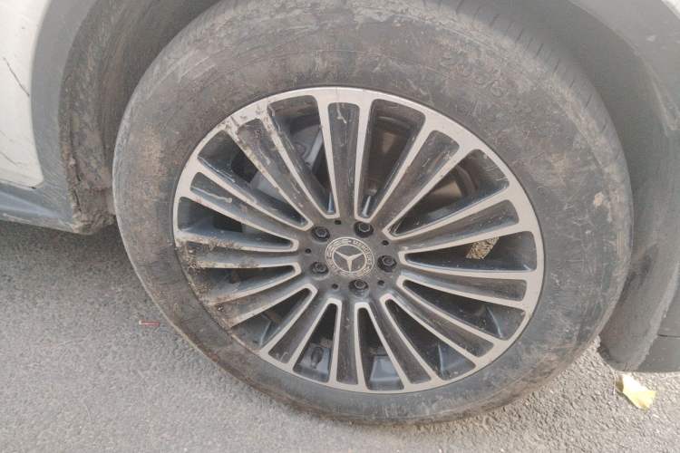 Used Mercedes-Benz GLC 2019 GLC 200 L 4MATIC Right Front Wheel Hub