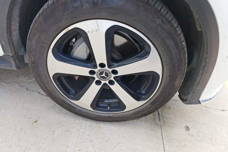 Used Mercedes-Benz GLC 2019 Facelift GLC 260 L 4MATIC Luxury Model Right Front Wheel Hub