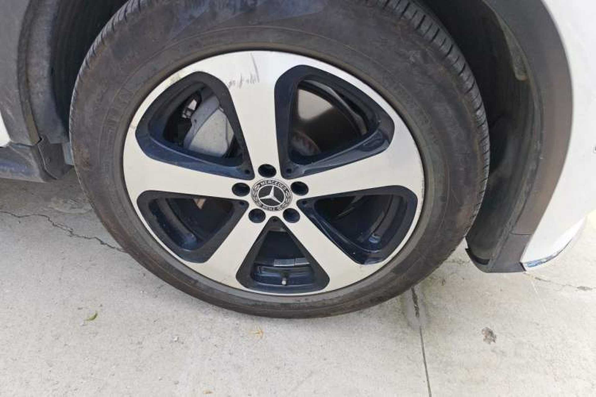 Used Mercedes-Benz GLC 2019 Facelift GLC 260 L 4MATIC Luxury Model Right Front Wheel Hub