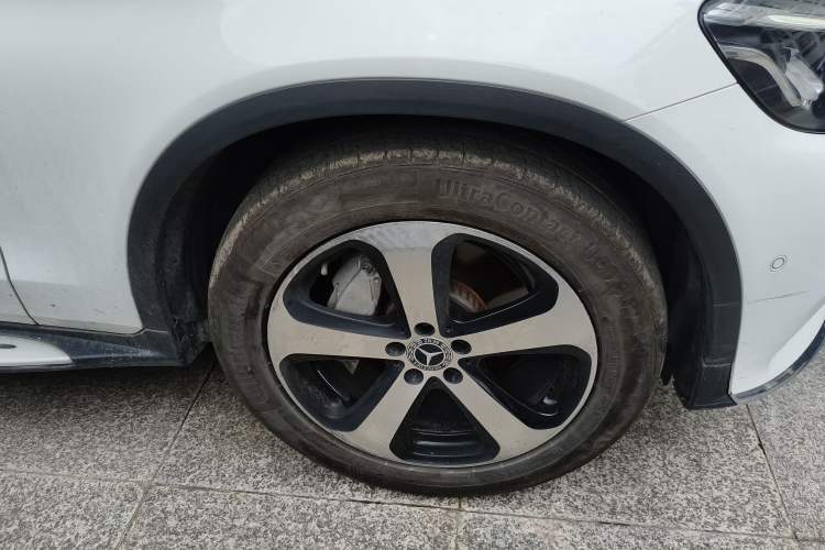 Used Mercedes-Benz GLC 2019 Facelift GLC 260 L 4MATIC Luxury Model Right Front Wheel Hub