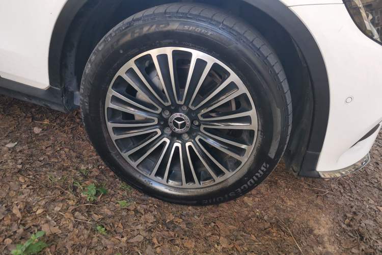 Used Mercedes-Benz GLC 2019 GLC 260 L 4MATIC Dynamic Model Right Front Wheel Hub