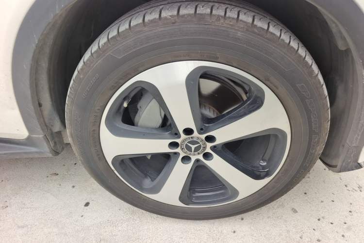 Used Mercedes-Benz GLC 2019 Facelift GLC 260 L 4MATIC Luxury Model Right Front Wheel Hub