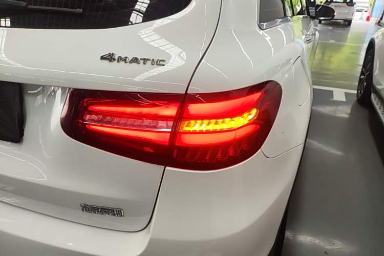 Used Mercedes-Benz GLC 2019 GLC 260 L 4MATIC Dynamic Model Right Rear Taillight
