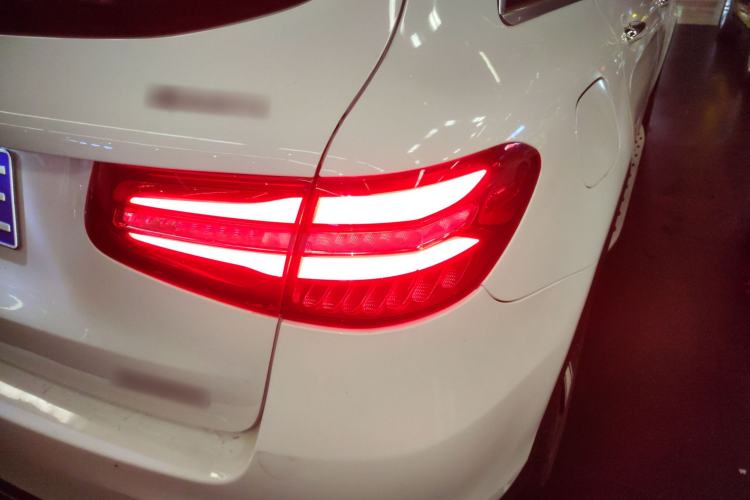 Used Mercedes-Benz GLC 2019 GLC 300 L 4MATIC Dynamic Model Right Rear Taillight