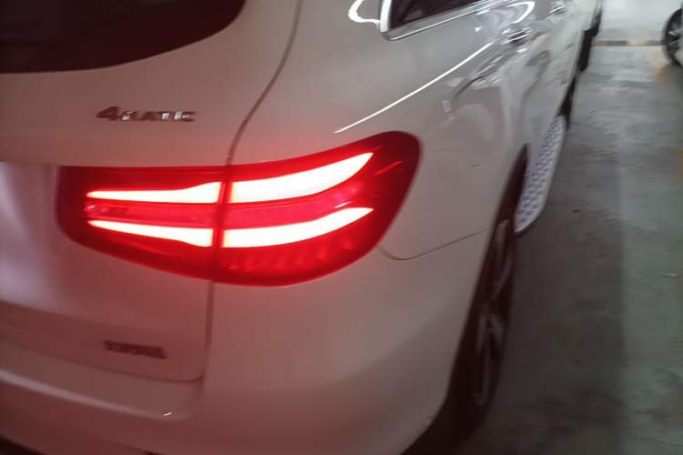 Used Mercedes-Benz GLC 2019 GLC 300 L 4MATIC Dynamic Model Right Rear Taillight