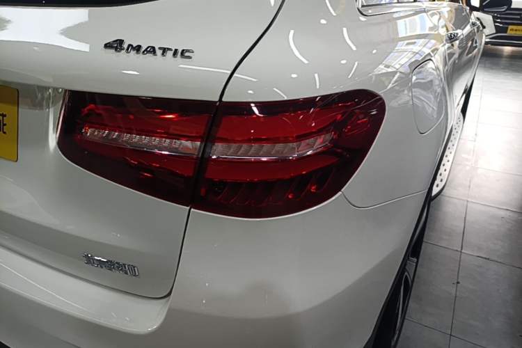 Used Mercedes-Benz GLC 2019 Refreshed GLC 300 L 4MATIC Dynamic Edition Right Rear Taillight