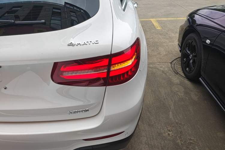 Used Mercedes-Benz GLC 2019 Facelift GLC 260 L 4MATIC Luxury Model Right Rear Taillight