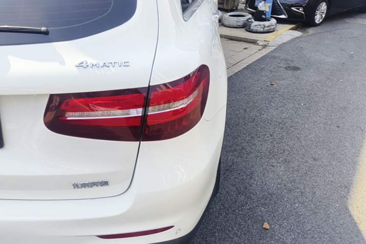 Used Mercedes-Benz GLC 2019 GLC 260 L 4MATIC Dynamic Model Right Rear Taillight
